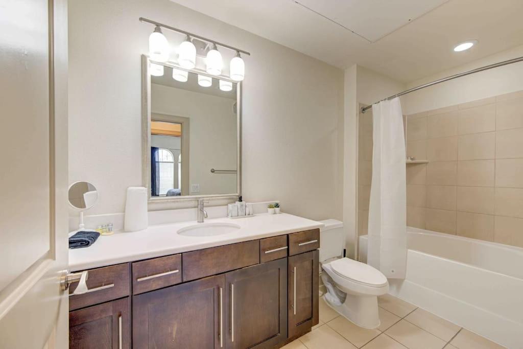 Cozy Apt Nrg Pool,Wi-Fi, Free Parking, Petsok! 휴스턴 외부 사진