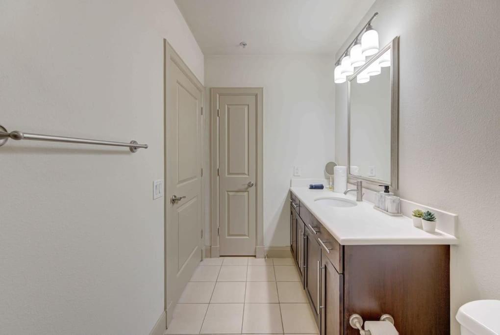 Cozy Apt Nrg Pool,Wi-Fi, Free Parking, Petsok! 휴스턴 외부 사진