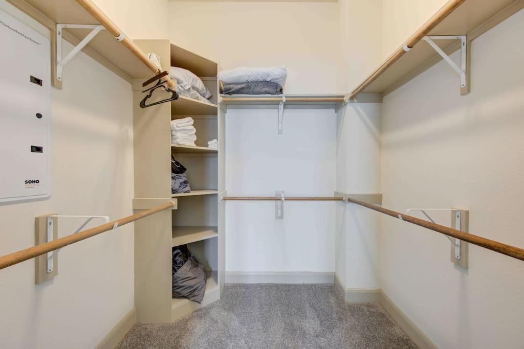 Cozy Apt Nrg Pool,Wi-Fi, Free Parking, Petsok! 휴스턴 외부 사진