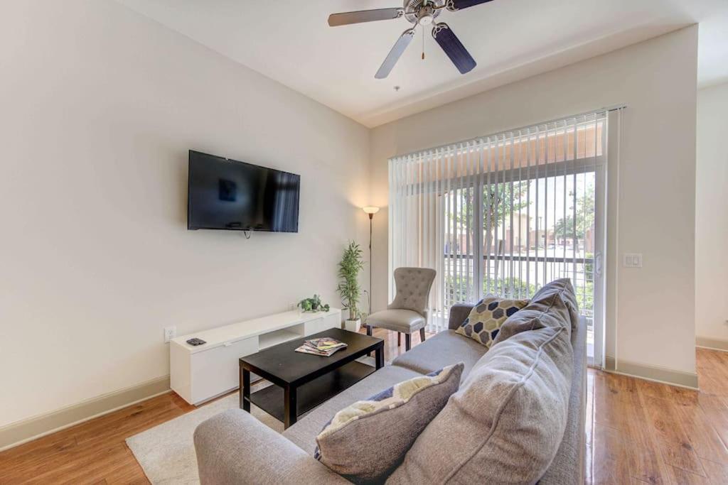 Cozy Apt Nrg Pool,Wi-Fi, Free Parking, Petsok! 휴스턴 외부 사진